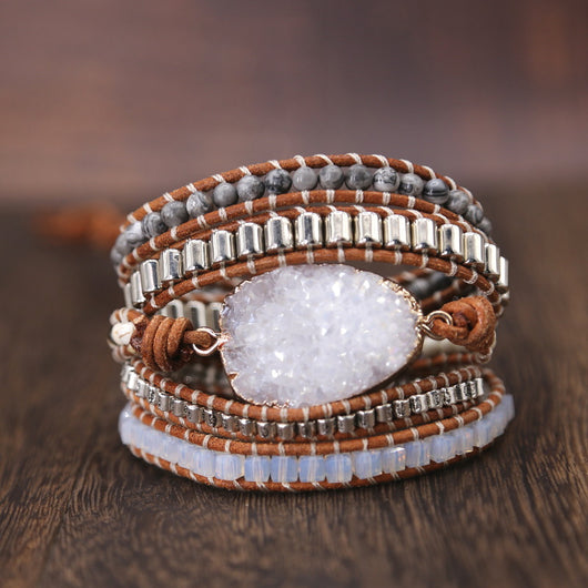 Pulsera de Cristal Blanco Natural con Cuentas AB Iridiscentes - Image 3