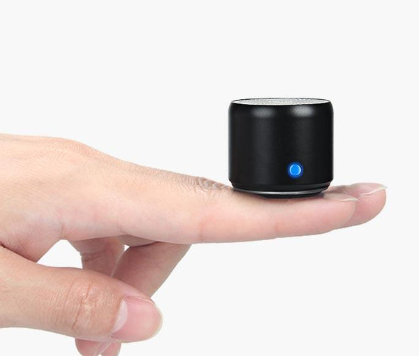 Parlante Bluetooth Portátil EWA A106 Pro con Radiador de Bajos