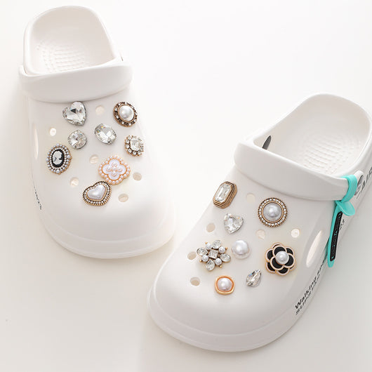 Adornos de Cristal Brillante para Zapatos - Accesorios DIY Estilo Clásico con Flor de Perla - Image 3