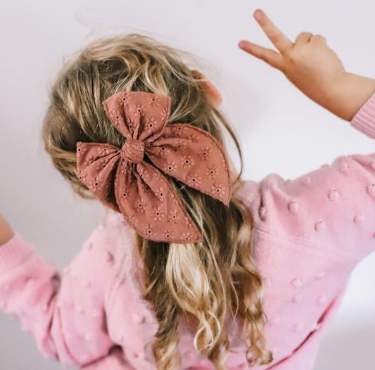 Pasador Infantil de Algodón con Diseño de Una Palabra