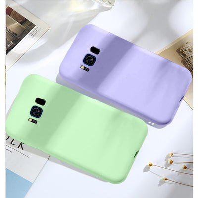Funda de Silicona Líquida TPU con Microfibra para Teléfono - Image 7