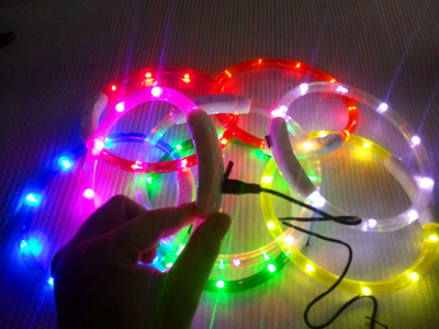 Collar LED Recargable para Perros con Luz Nocturna USB - Image 6