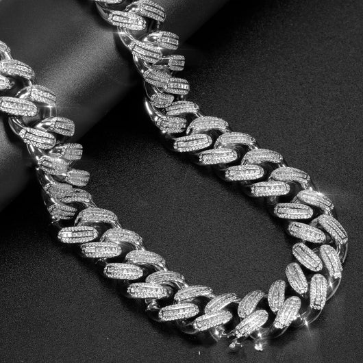 Collar Cubano Chapado en Oro 18K con Diamantes Completos - Image 3