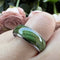 Elegant Verde Wood-Grain Mens Ring Plateado No 7