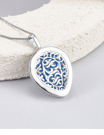 Elegante Colgante Camafeo en Plata con Diseño de Gota - Image 9