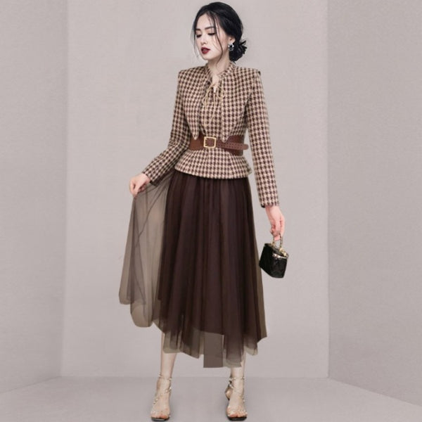 Conjunto Elegante Chaqueta Cuadros y Falda Malla - Estilo Ejecutivo