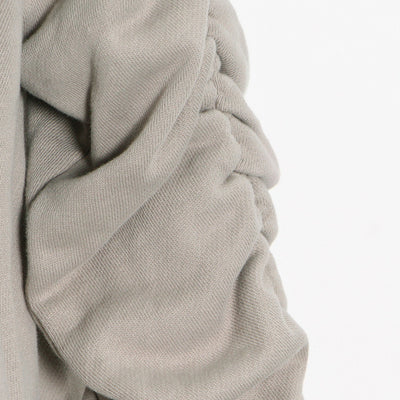 Suéter Gris Corto con Cuello Halter y Hombros Inclinados - Image 16