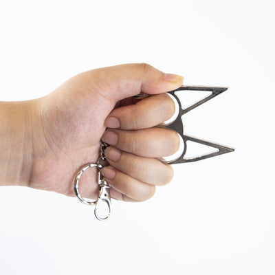 Llavero de Defensa Personal para Mujeres con Silbato y Desinfectante - Image 24