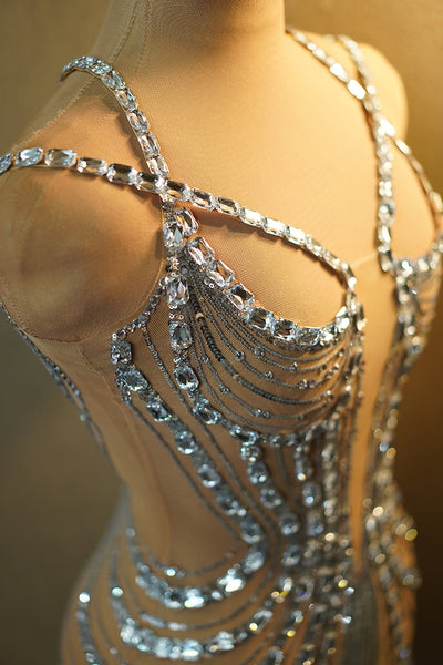 Vestido de Gala con Plumas y Cristales Brillantes para Mujer - Image 10