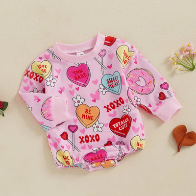 Jumpsuit Infantil con Estampado de Corazones y Mangas Largas
