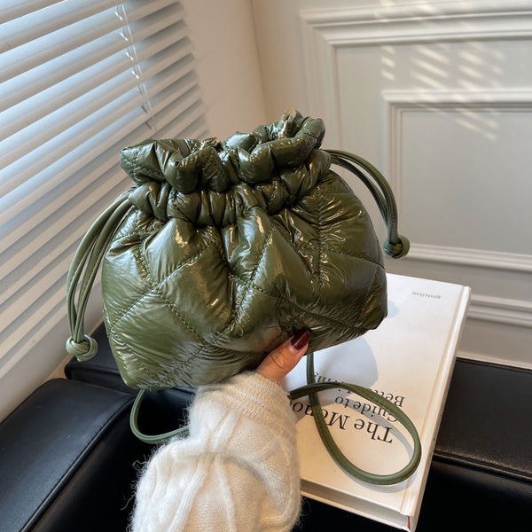 Bolsa para Mujer con Costura Personalizada en Color Sólido