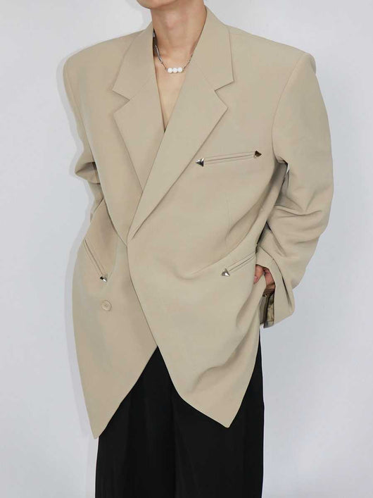 Blazer Ejecutivo con Hombreras Acolchadas y Detalles Metálicos - Image 11