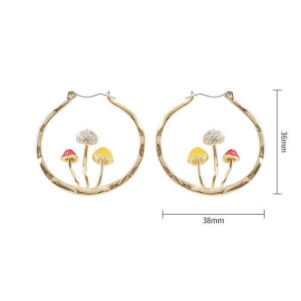 Aretes Colgantes Tres Hongos Dorados para Mujer - Diseño Trendy y Dulce