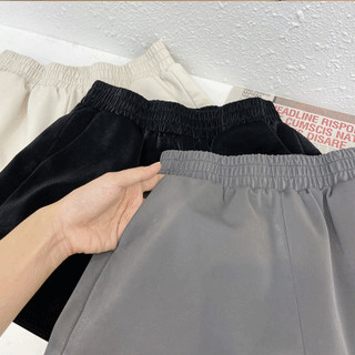 Shorts de Cuero Talle Alto y Ajustado - Image 19