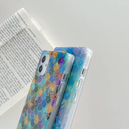 Funda Celular con Patrón Escama de Pez Electrochapada y Borde Recto - Image 2