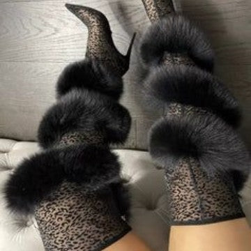 Botas Stiletto de Punta Fina con Ribete de Lana
