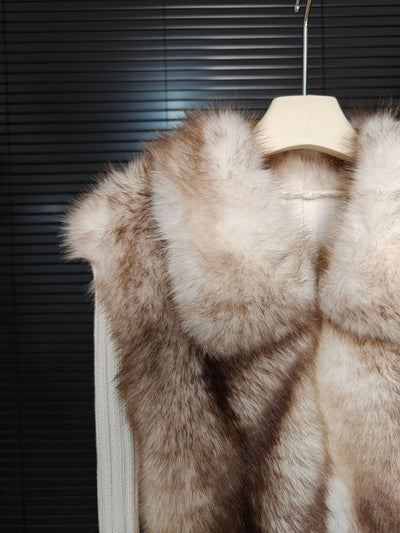 Suéter Slim Fit Ecológico con Patchwork de Lana y Detalles de Piel - Colección Invierno - Image 19