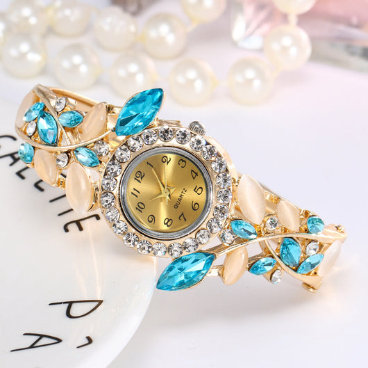 Reloj Pulsera para Dama con Diamantes - Image 3