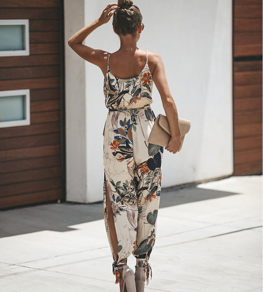 Jumpsuit Escotado con Bolsillos y Tirantes Ajustables - Diseño Sensual y Moderno - Image 3