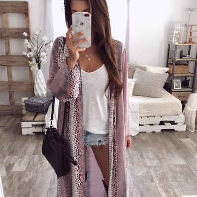 Cardigan Largo Estampado con Patrón de Serpiente - Diseño Suelto y Versátil - Image 2
