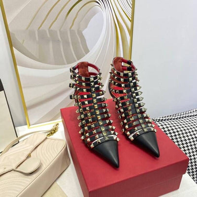 Tacones Stiletto Puntiagudos de Diseño Británico