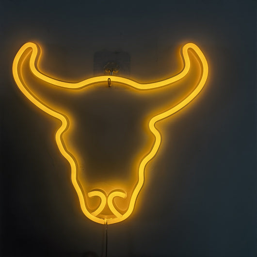 Lámpara Nocturna Decorativa Cabeza de Vaca Romántica para Bar - Image 9