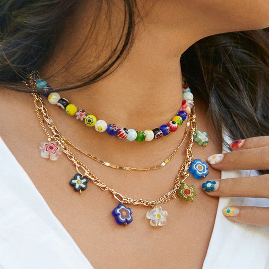 Collar con Colgante de Flor