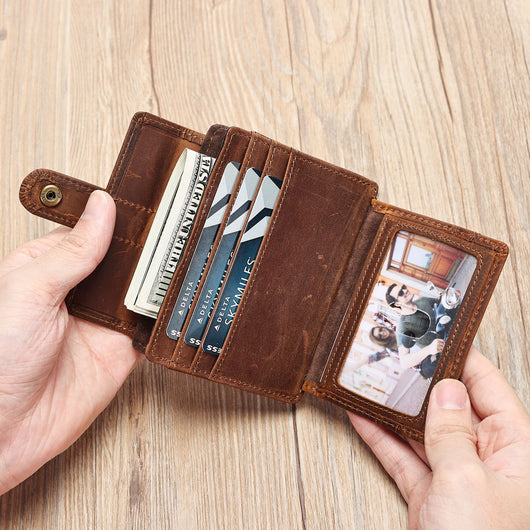 Cartera Minimalista de Cuero para Monedas y Tarjetas de Transporte - Image 11