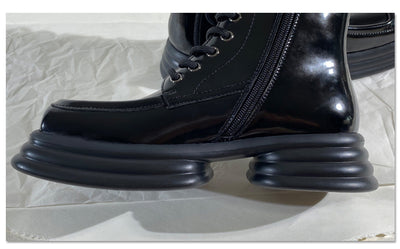 Botas Martin para Mujer con Punta Cuadrada y Suela Gruesa - Image 12