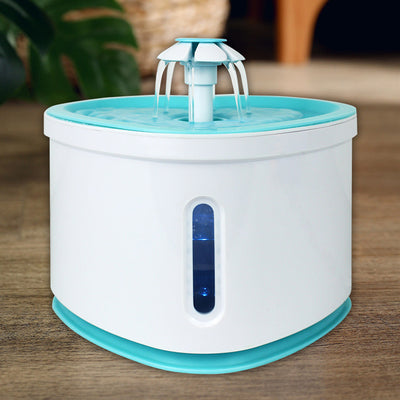 Fuente Automática para Mascotas con LED y Carga USB - Image 5