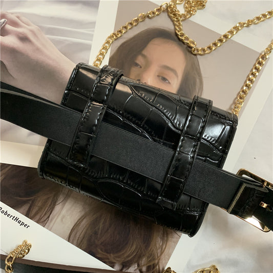 Cinturón de Moda con Bolsillo y Cadena Exterior