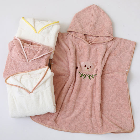 Bata Infantil con Capucha de Osito Bordado - Image 2