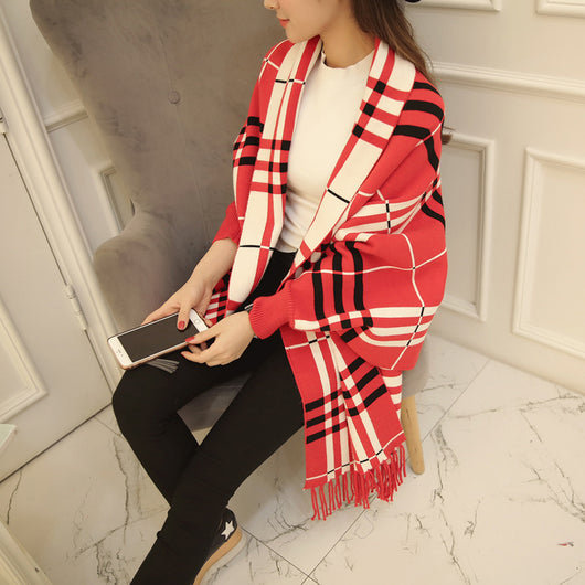 Capa Poncho Escocés con Borlas - Abrigo Elegante para Mujer - Image 14