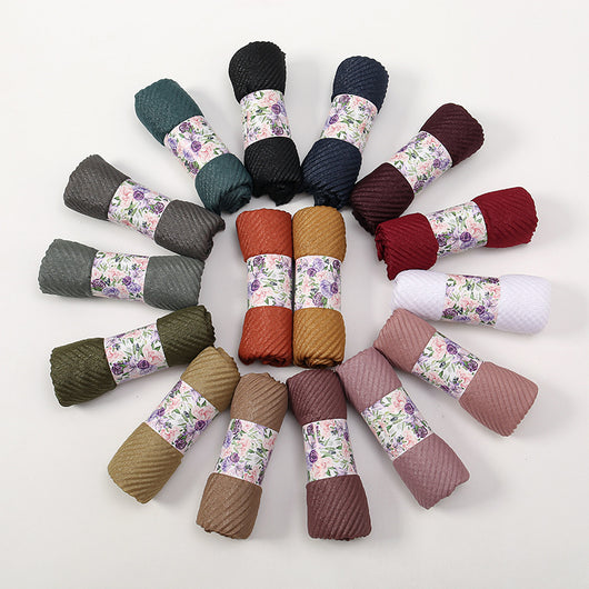 Pañoleta Suave de Poliéster Arrugado en Colores Lisos para Mujer - Image 4