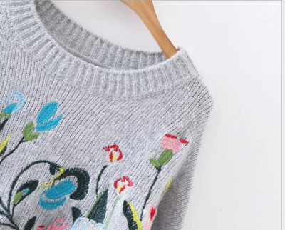 Suéter Tejido con Bordado Floral para Mujer - Cuello Redondo Oversize - Image 3