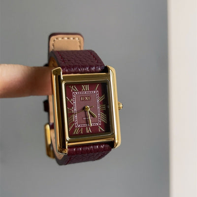Reloj Vintage Rojo para Mujer - Diseño Clásico Año Nuevo - Image 7