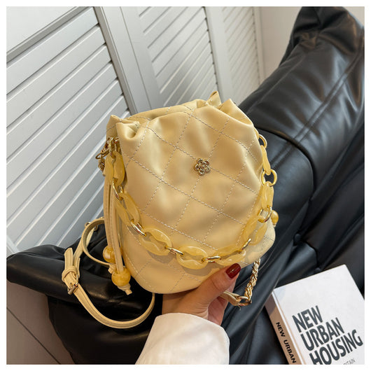Bolsa Bandolera Cuadros Estilo Western con Cadena Texturizada para Mujer - Image 7