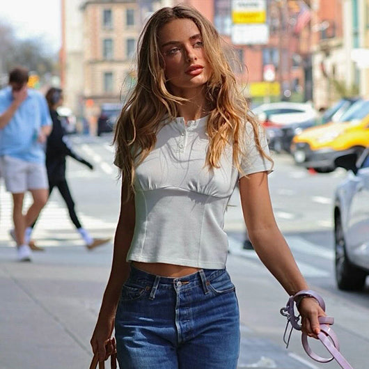 Blusa Básica para Mujer con Cuello Redondo, Botones y Hombros Caídos - Image 10
