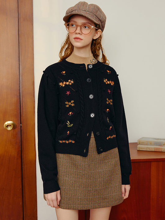 Cardigan Tejido con Bordados Dulces para Mujer - Image 8