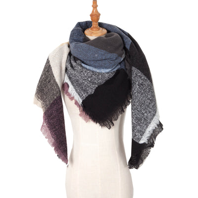 Chal Triangular Escocés para Otoño e Invierno - Amplio y Versátil - Image 45