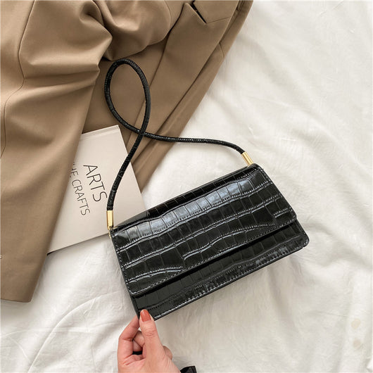 Bolso Axilar de Lujo para Mujer - Diseño Trendy de Alto Nivel - Image 6