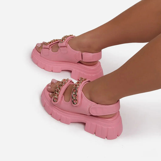 Sandalias Plataforma con Detalles Metálicos - Image 8