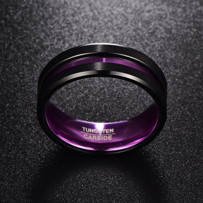 Anillo de Tungsteno para Hombre con Surco Frosted y Aro Interior Morado - Image 4