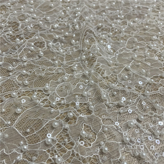 Tela de Encaje con Lentejuelas y Tachuelas - Image 8