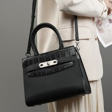 Bolso Bandolera Portátil de Cuero Genuino con Detalles Artesanales - Image 13