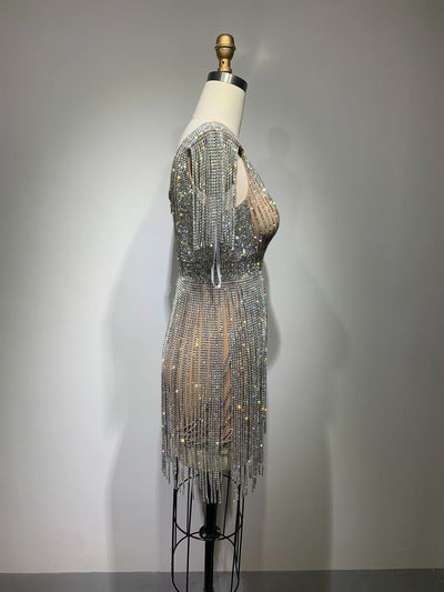 Vestido Ajustado con Detalles de Diamantes y Flecos - Diseño Exclusivo - Image 12