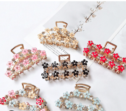 Pasador Elegante con Strass y Baño de Aleación