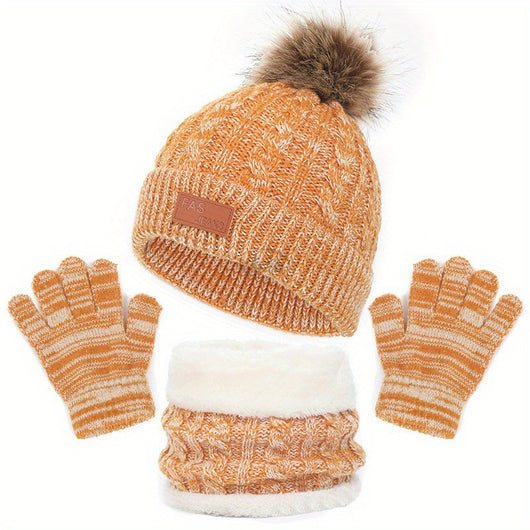 Conjunto Infantil de Gorro, Bufanda y Guantes Tejidos con Pompones - Image 18