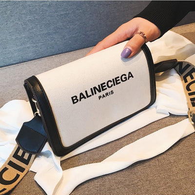 Bolso Bandolera de Textura para Mujer - Diseño Compacto y Elegante - Image 6