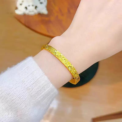 Pulsera Sakura de Hielo Triturado para Mujer - Diseño Premium de Alto Brillo - Image 11